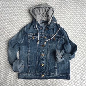 Forever 21 denim Jacket size small